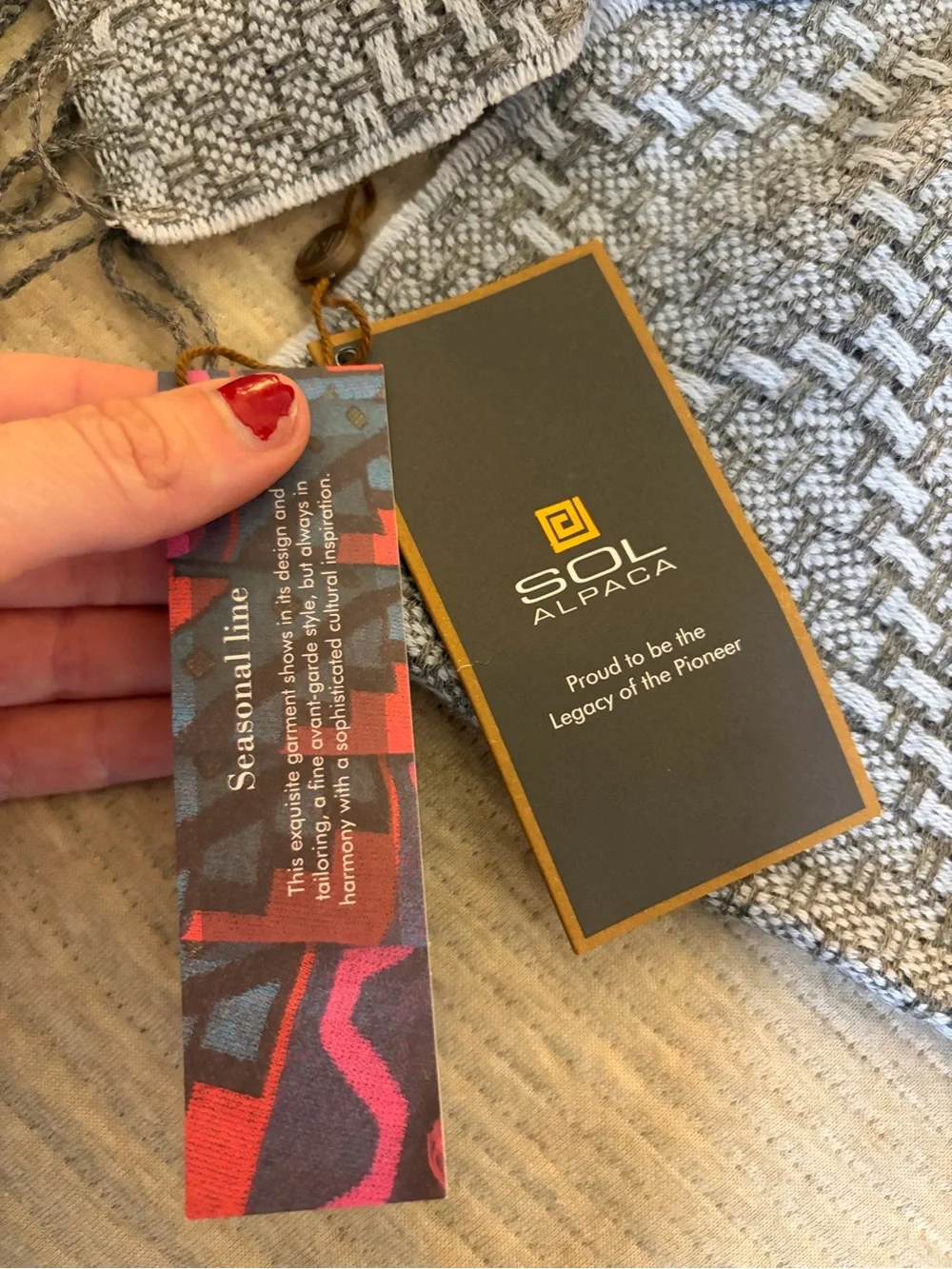 Sol alpaca￼ nwt sol